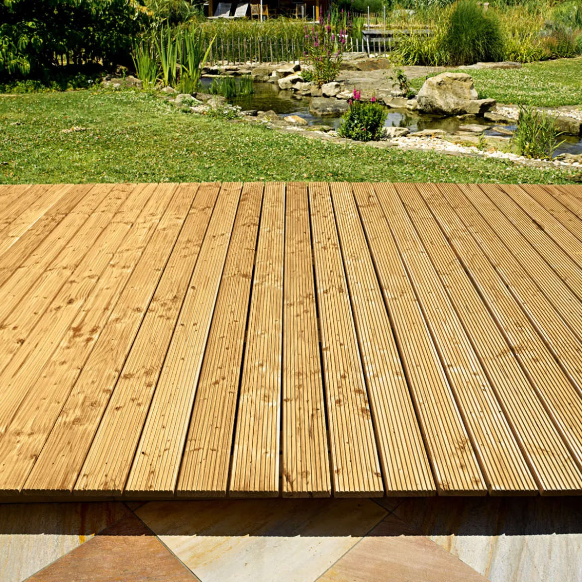 Kiefer-Terrassendiele zweiseitig genutet 200 x 14,6 x 2,6 cm