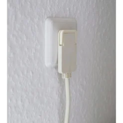 Qualitaets-Verlaengerungskabel mitFlachstecker 3m H05VV-F3G1,5 weiss