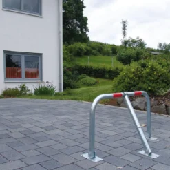 Schellenberg Parkbügel mit Schloss verzinkt
